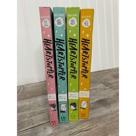 Heartstopper Book Set 1-4 Alice Oseman Open Box Lot 1 - Picture 3 of 5